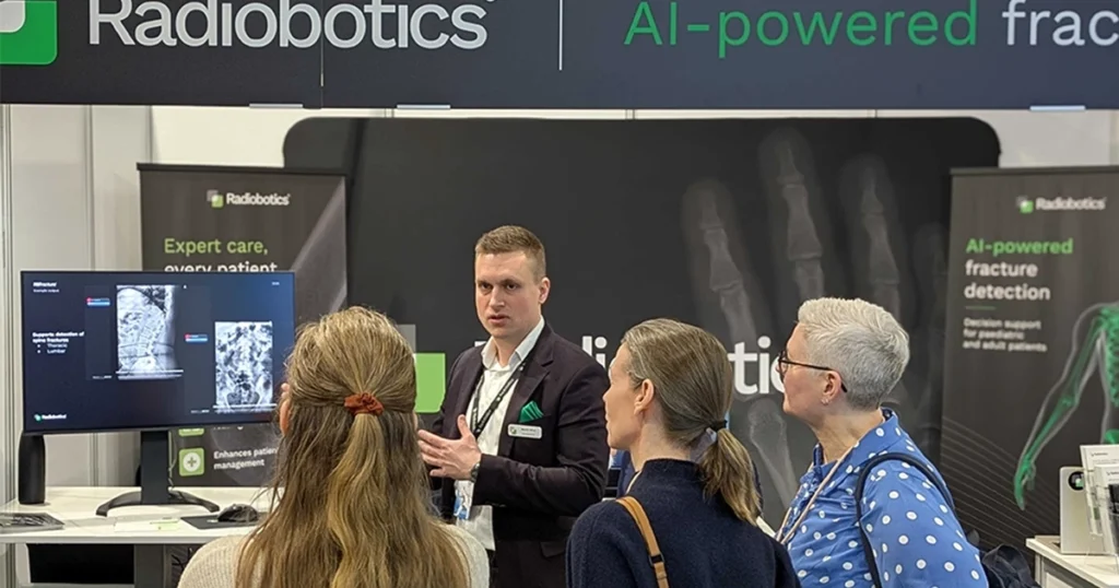 Radiobotics demonstrating on an EIZO monitor at ECR 2025